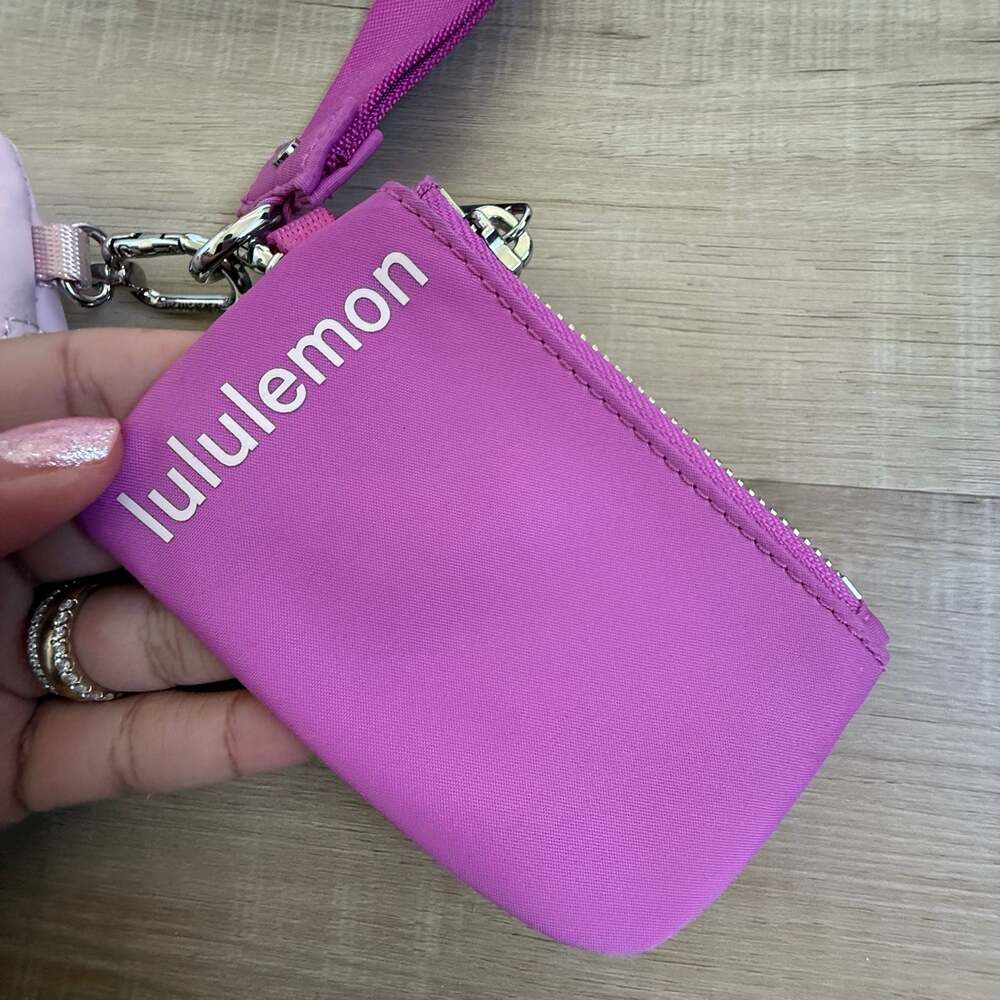 NEW Lululemon Dual Pouch Wristlet Set in Pow Pink Tone / Flush Pink - Picture 3 of 4
